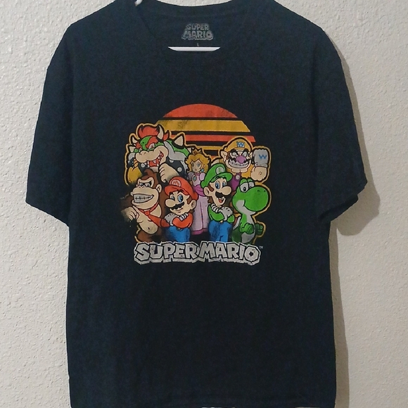 Make Offer Super Mario Graphic Tee - Picture 1 of 3